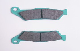 PASTILLA DE FRENO GILERA FUTURA/YBR125/WAVE (CON CUERNO) SMASH 2 YAMATO [Y25955]